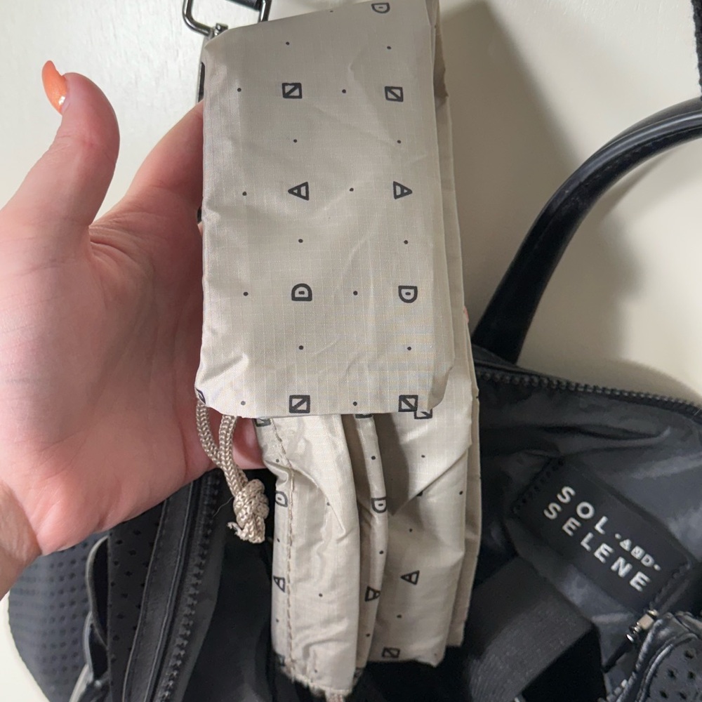 Sol and Selene Black Messenger Bag - Picture 4 of 13